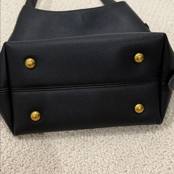 Black low key hobo LV - Picture 6 of 16